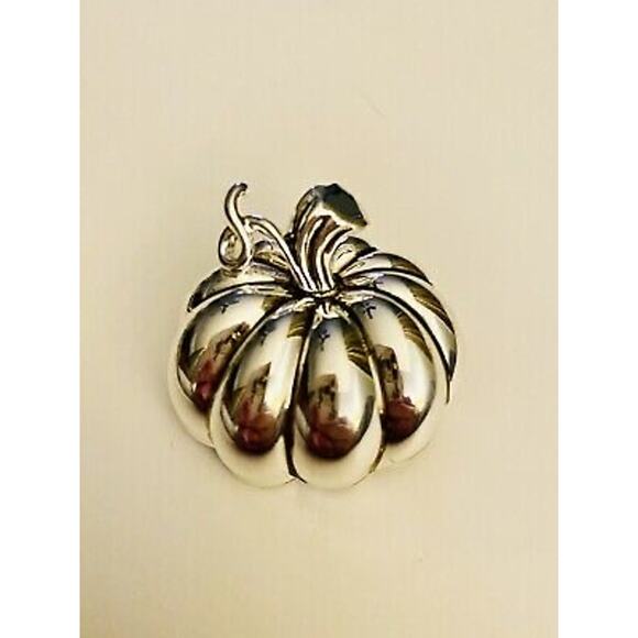 BOGO FREE SILVER PIN PUMPMIN VINTAGE BEST FALL HARVEST BROOCH - Picture 1 of 7